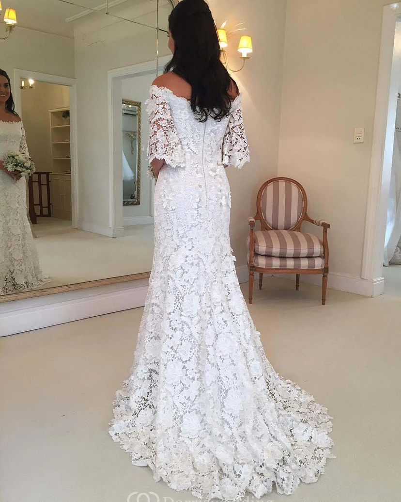 Vintage-Brautkleid im Boho-Stil mit schulterfreiem Ausschnitt, halblangen Ärmeln und Spitze view 2