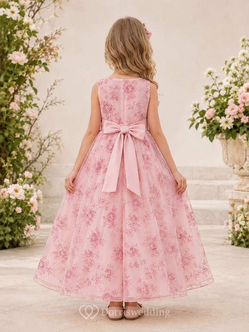 Robe de demoiselle d'honneur en organza à fleurs rose poudré, col rond, sans manches, double nœud, longueur cheville, coupe trapèze, sans manches, à col rond et nœud papillon. view 2