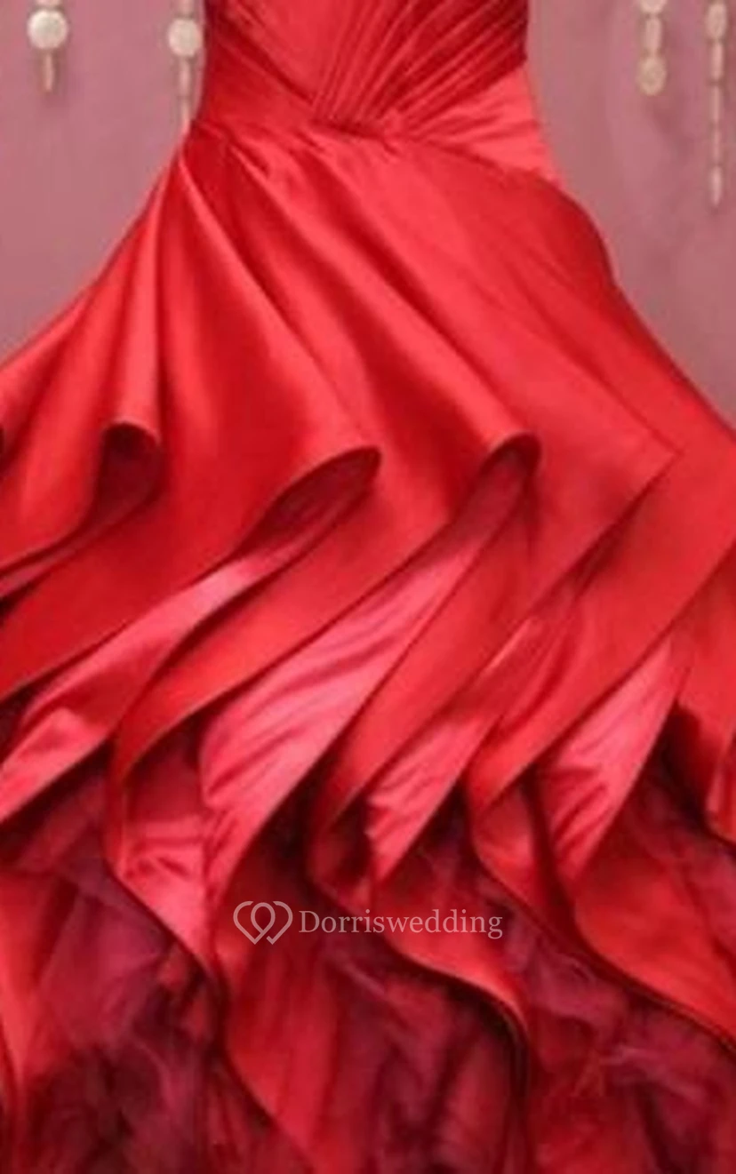 Vestido largo de gala con escote corazón, sin mangas, pliegues acampanados, cola de corte recto y espalda con cordones, de tul y encaje. view 4