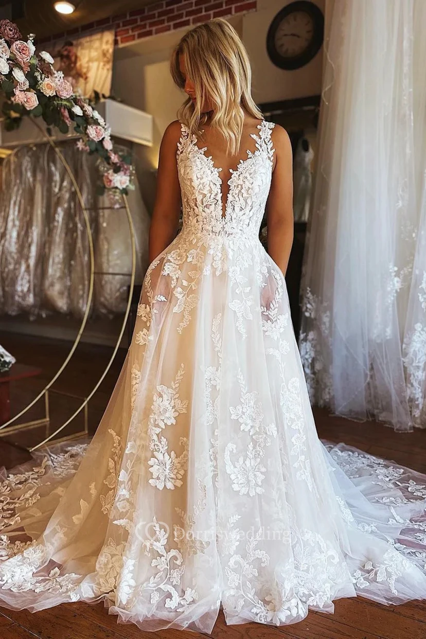 White Lace Backless Wedding Gown with Train