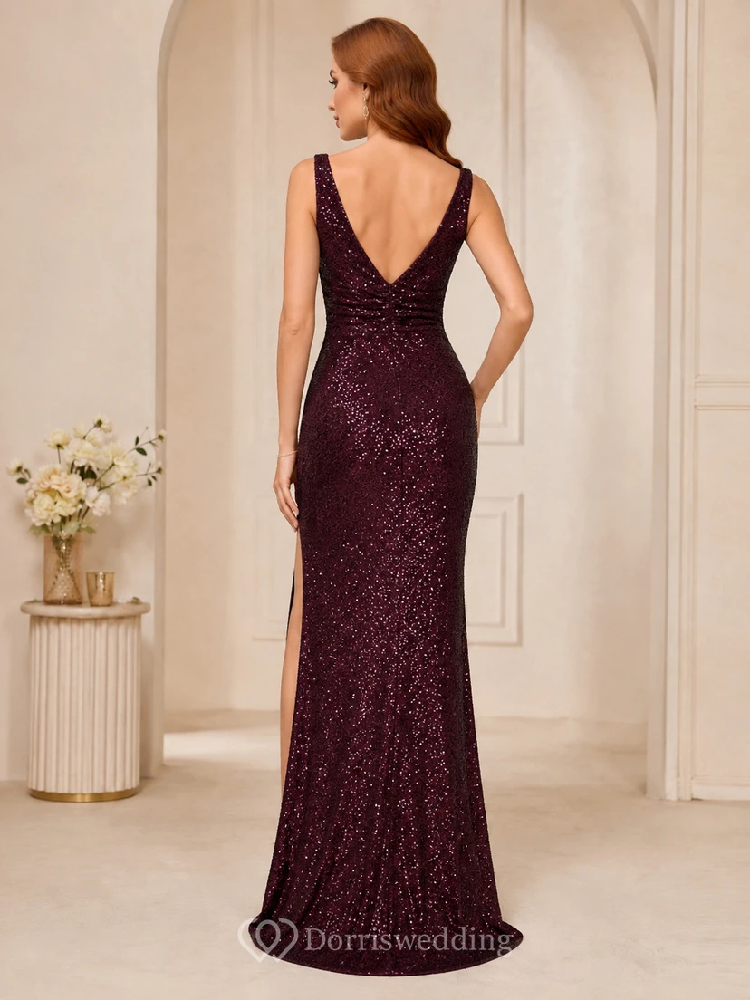 Abendkleid aus pflaumenfarbenem Paillettenkleid mit V-Ausschnitt und Schlitz view 2