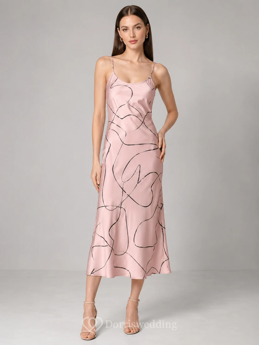 Vestido midi lencero de satén con escote drapeado y estampado gráfico en tono rubor