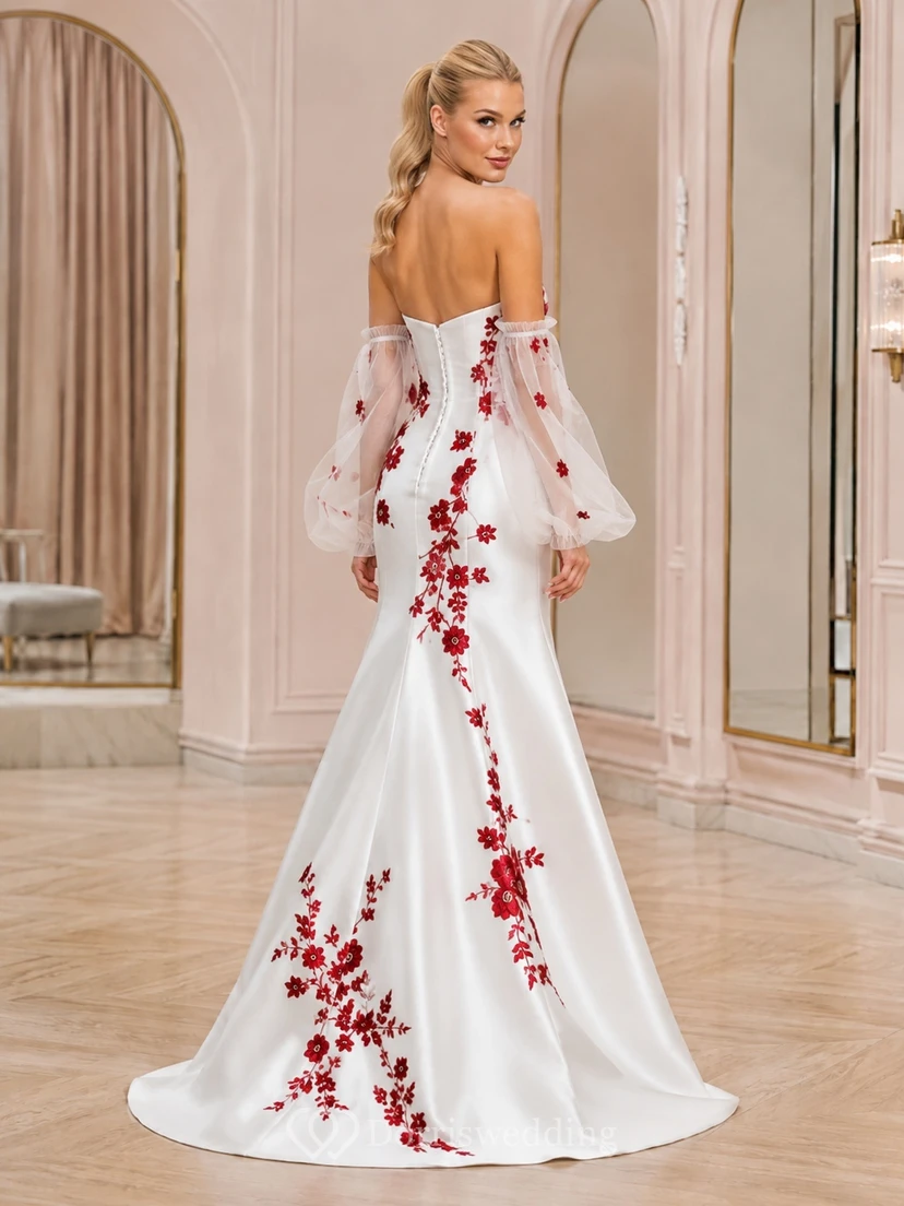 Rotes, geblümtes, langärmeliges, schulterfreies Brautkleid im Meerjungfrauenstil aus Satin mit Herzausschnitt und Satinausschnitt view 2