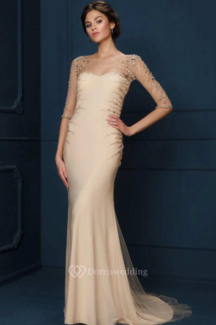 Robe de soirée fourreau en tulle et jersey à manches longues et col rond, ornée de perles