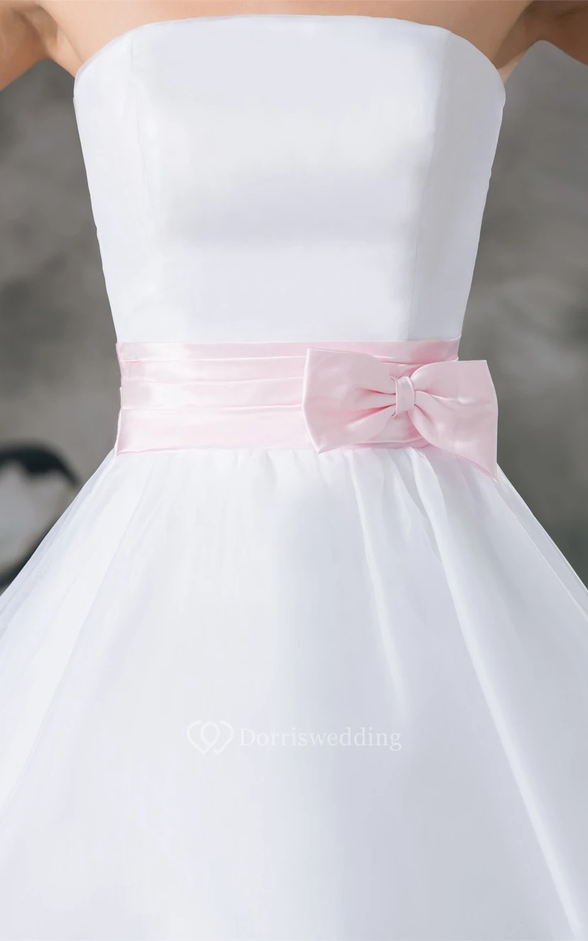 Flattering Satin Organza a Line Sleeveless Strapless Short Wedding Dresses view 3