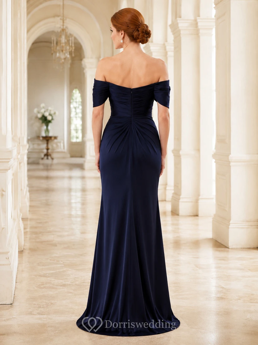 Dunkelblaues, schulterfreies, drapiertes Meerjungfrauenkleid view 2