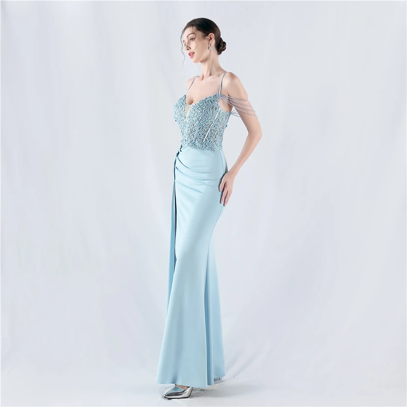 Schweres, mit Diamanten und Blumen besetztes, tailliertes Abendkleid aus Satin mit Fischgrätmuster und Perlenbesatz für Jahrestreffen und Hochzeiten view 53