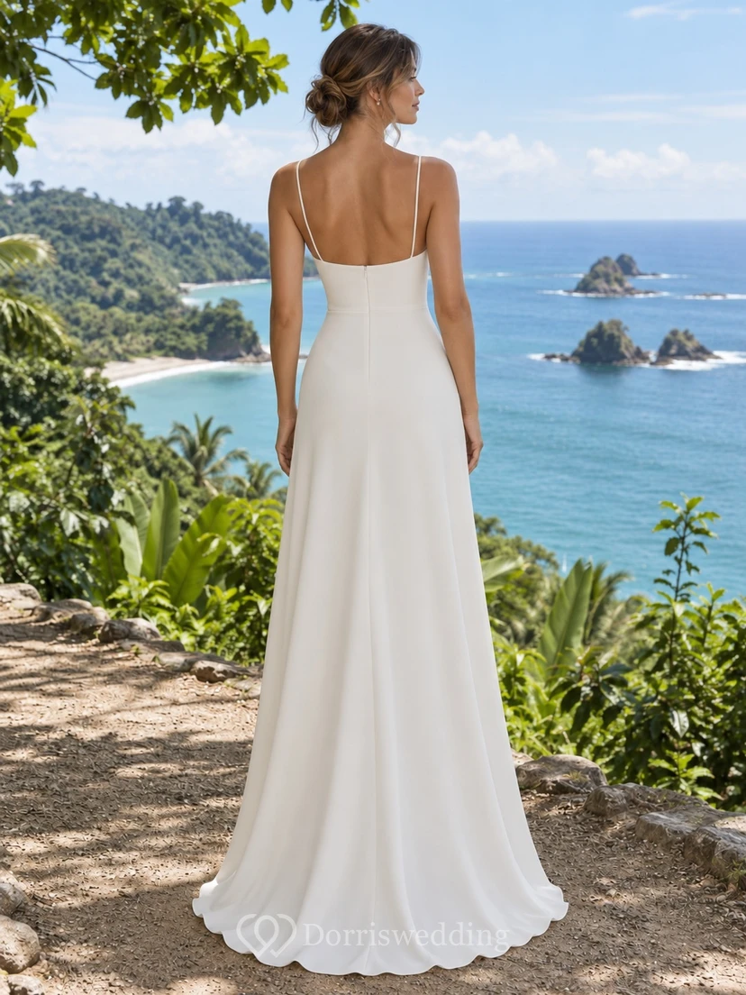 Schlichtes Brautkleid aus Crêpe mit eckigem Ausschnitt, dünnen Trägern und langem Etuirock view 2