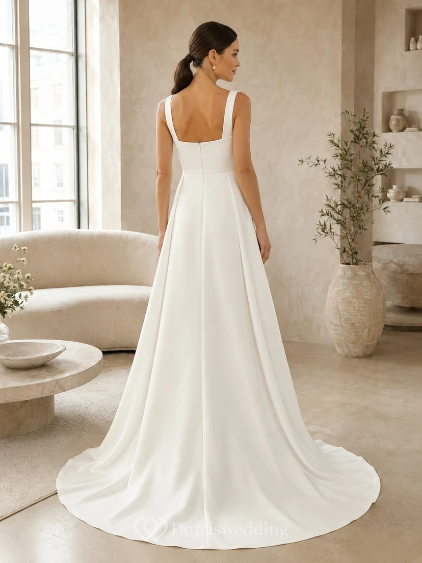 Vestido de novia de corte recto, sin mangas, de satén, con escote cuadrado y cola larga, ideal para ceremonias nupciales. view 2