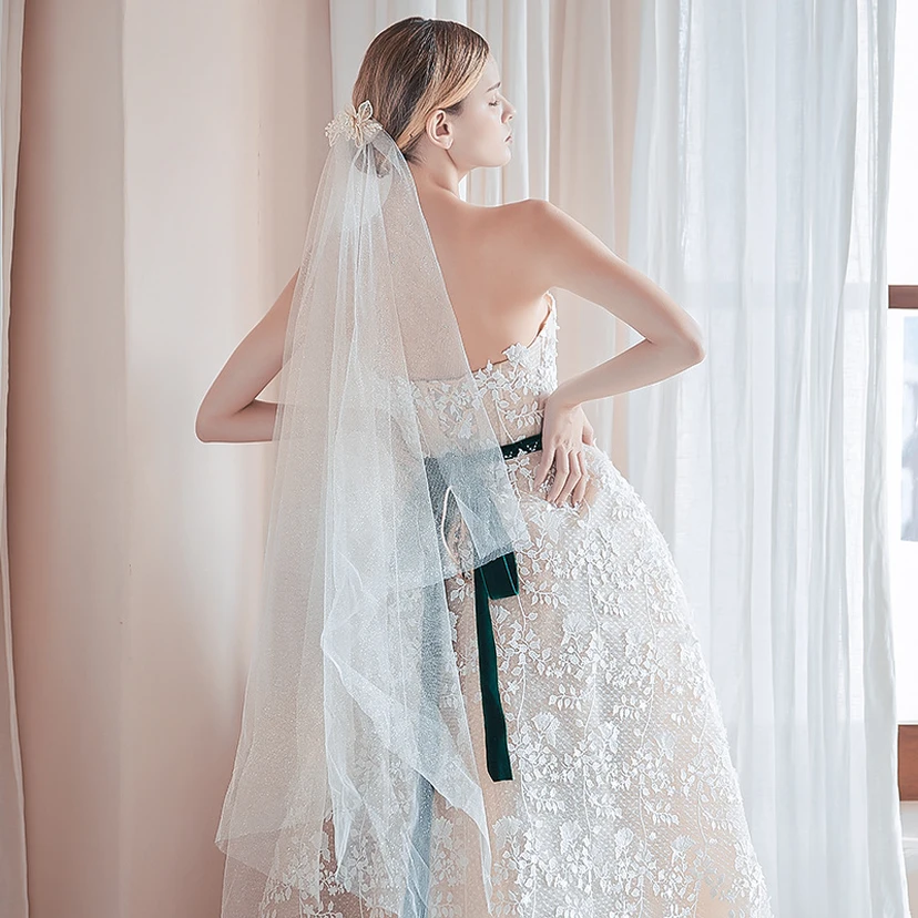 Gold Glittering Simple Style Tulle Mid Length Bridal Veil view 2