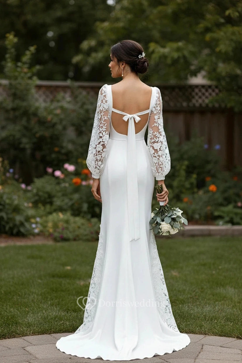 Robe de mariée simple à col carré et manches longues view 3