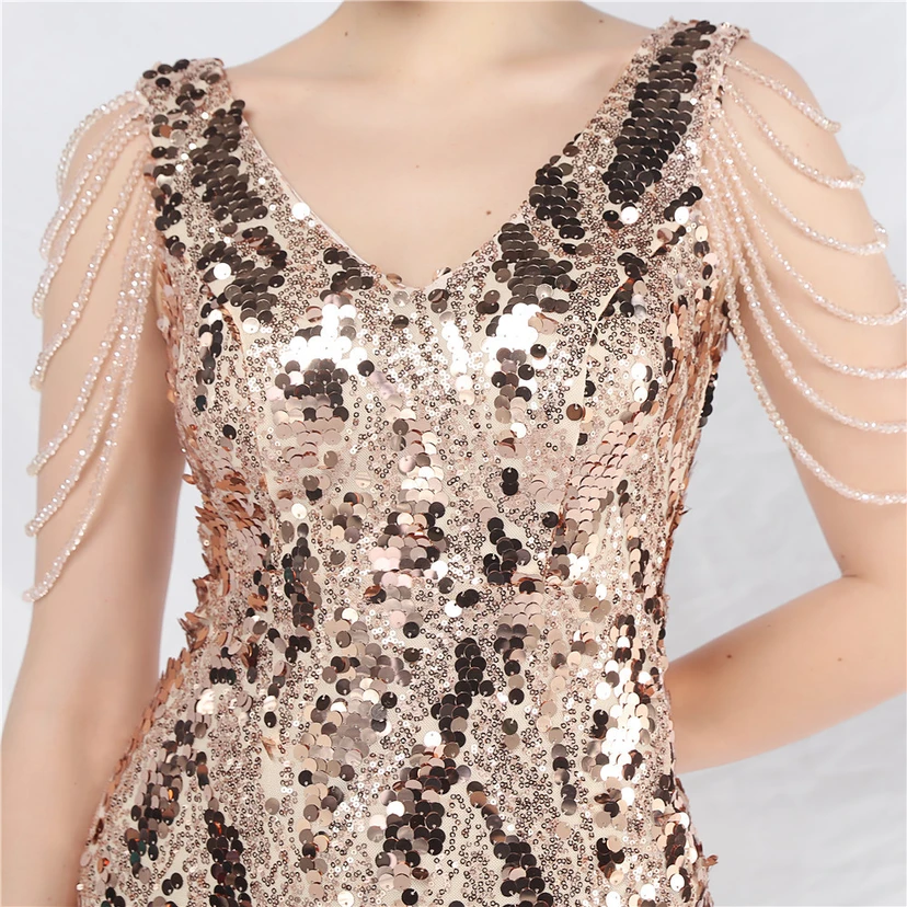Robe courte à sequins ornée de perles et de sequins irisés, idéale au quotidien. Jupe courte. view 35