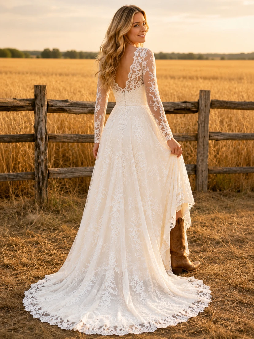 Robe de mariée bohème de maternité, col en V, manches papillon, coupe trapèze, en tulle avec corsage en dentelle view 2