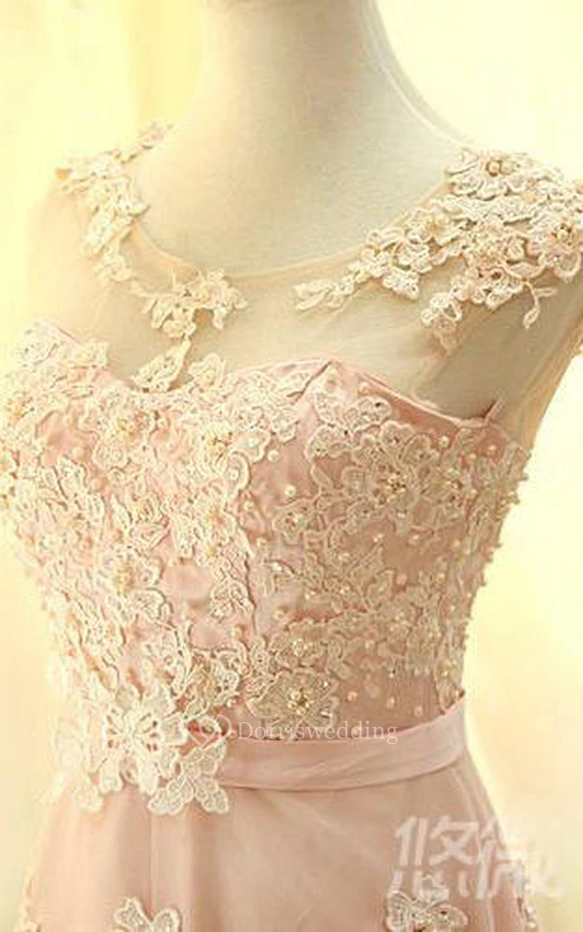 Robe longue sans manches en mousseline de soie, coupe trapèze, ornée d'appliqués de dentelle view 3
