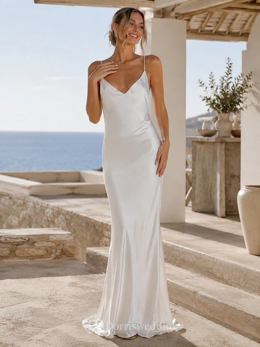 Robe de mariée minimaliste en satin, nuisette et dos nu drapé.