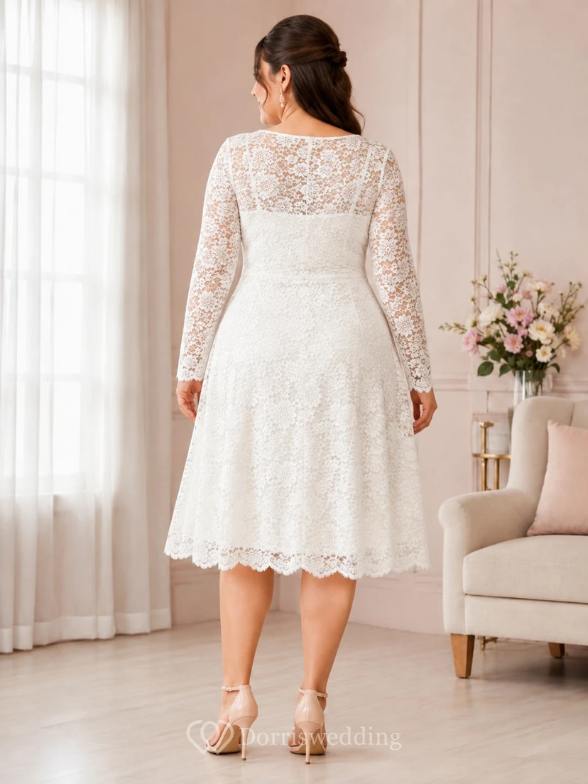Vestido blanco de talla grande con escote barco, manga larga, encaje, corte en A y largo hasta la rodilla view 2