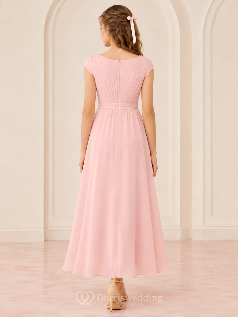 Elegantes, perlenrosafarbenes Brautjungfernkleid in A-Linie mit juwelenbesetzten, kurzen Ärmeln und knielangem Chiffonrock. view 2