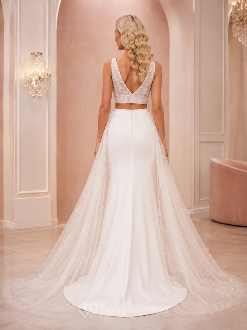Robe de mariée raffinée en satin, deux pièces convertibles, bustier cœur, moderne et convertible view 2