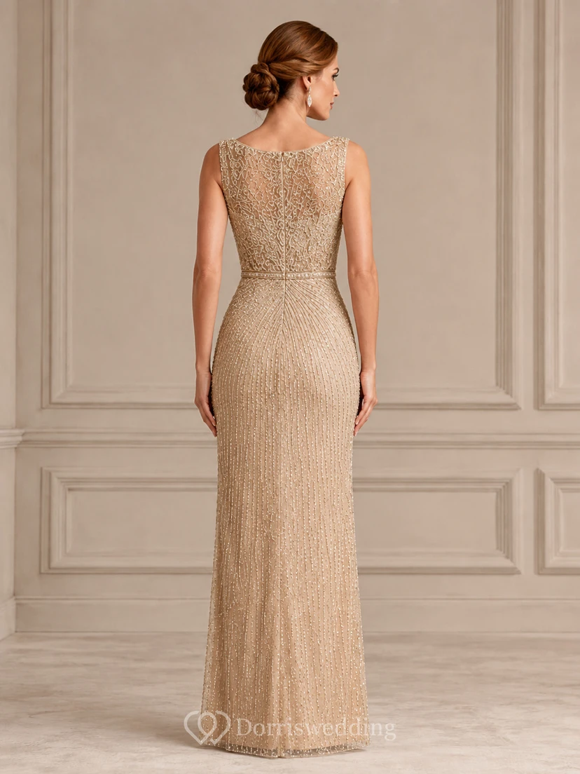 Dicht mit Pailletten besetztes, champagnerfarbenes Etuikleid mit U-Boot-Ausschnitt, ärmellos, luxuriös und elegant – ein perfektes Abendkleid für Prominente. view 2