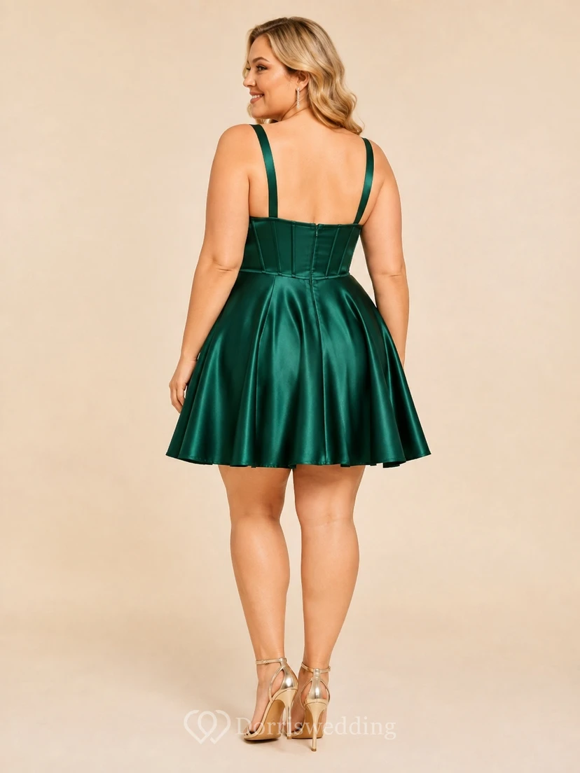 Robe mini trapèze grande taille en satin émeraude à décolleté cœur et bretelles larges, corset view 2