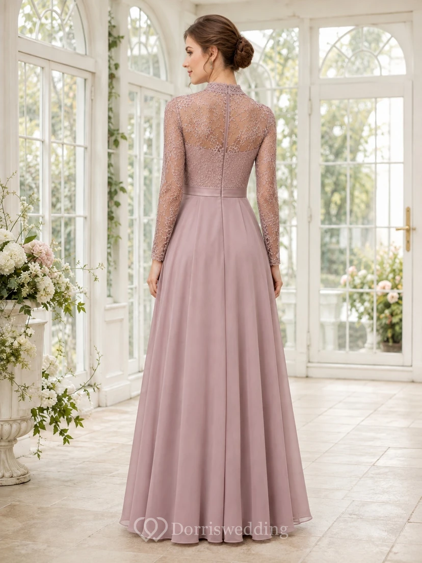 Vintage-Kleid in Mauve-Spitze mit hohem Kragen, langen Ärmeln, A-Linie und bodenlang, romantisch und schlicht view 2