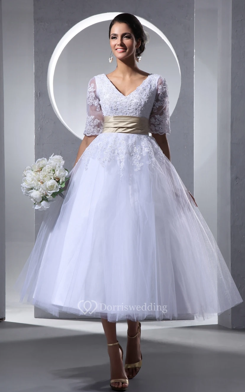 Robe mi-longue à manches courtes et col en V avec superposition de tulle view 9
