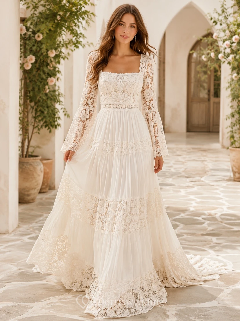 Vestido de novia vintage romántico de manga larga, escote cuadrado, corte en A, encaje y volantes, color marfil.