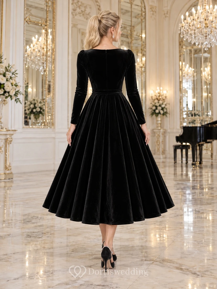 Vestido formal de terciopelo negro vintage de manga larga con escote corazón y corte en A hasta la rodilla view 2