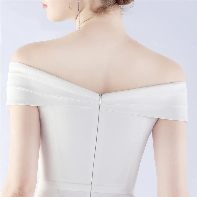 Klassisches langes Abendkleid aus Satin mit One-Shoulder-Ausschnitt view 52