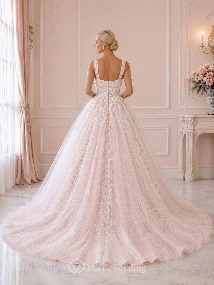 Schlichtes Brautkleid aus Satin in A-Linie mit eckigem Ausschnitt, Spaghettiträgern und Schleppe in zartem Rosa view 2