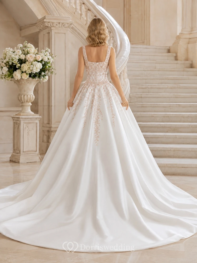 Brautkleid aus roségoldenem Satin, Ballkleid, eckiger Ausschnitt, ärmellos, bodenlang, Schleppe, modernes Design view 2