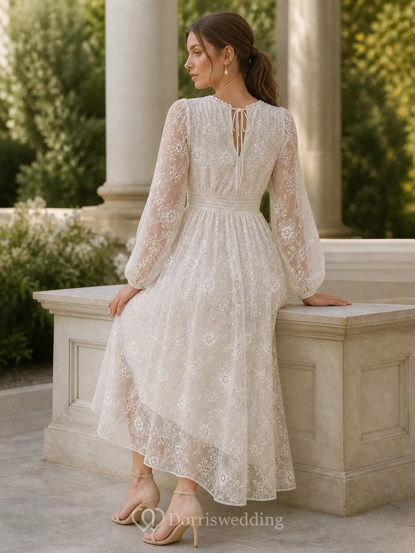 Boho-Stil, schlichtes, teelanges Brautkleid mit V-Ausschnitt und langen Ärmeln aus Spitze view 2