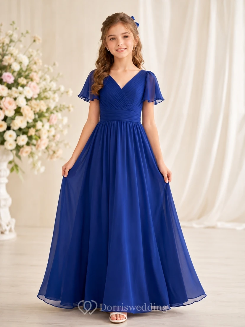 Vestido de dama de honor juvenil azul rey, corte en A, largo hasta el suelo, escote en V, manga corta, detalle de volantes, estilo romántico.