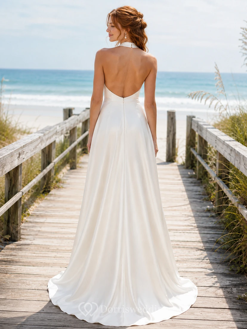 Vestido de novia de gasa y tul para la playa, corte en A, escote halter, sin mangas, largo hasta el suelo. view 2