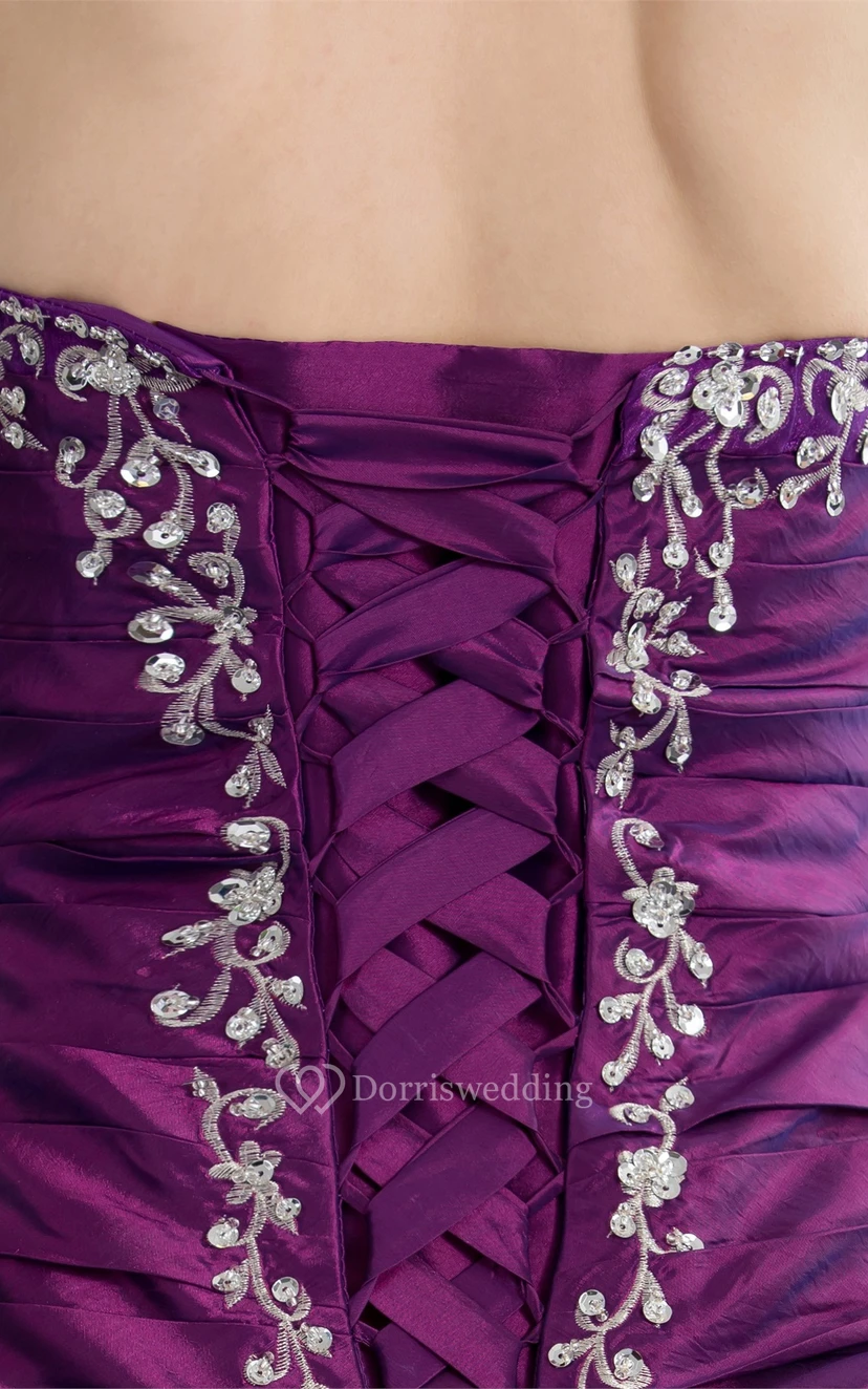 Sweetheart Pick-Up Appliqued Satin Embroideries and Gown With Stress view 5