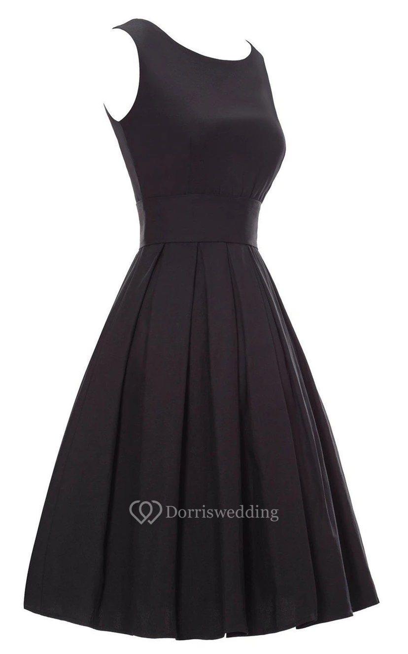 Robe trapèze sans manches arrivant au genou, à plis view 12