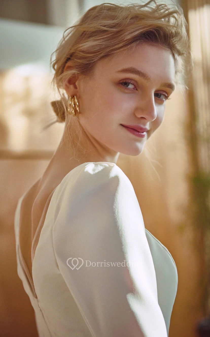 Robe de mariée romantique en satin, coupe trapèze, manches longues, longueur au sol view 3