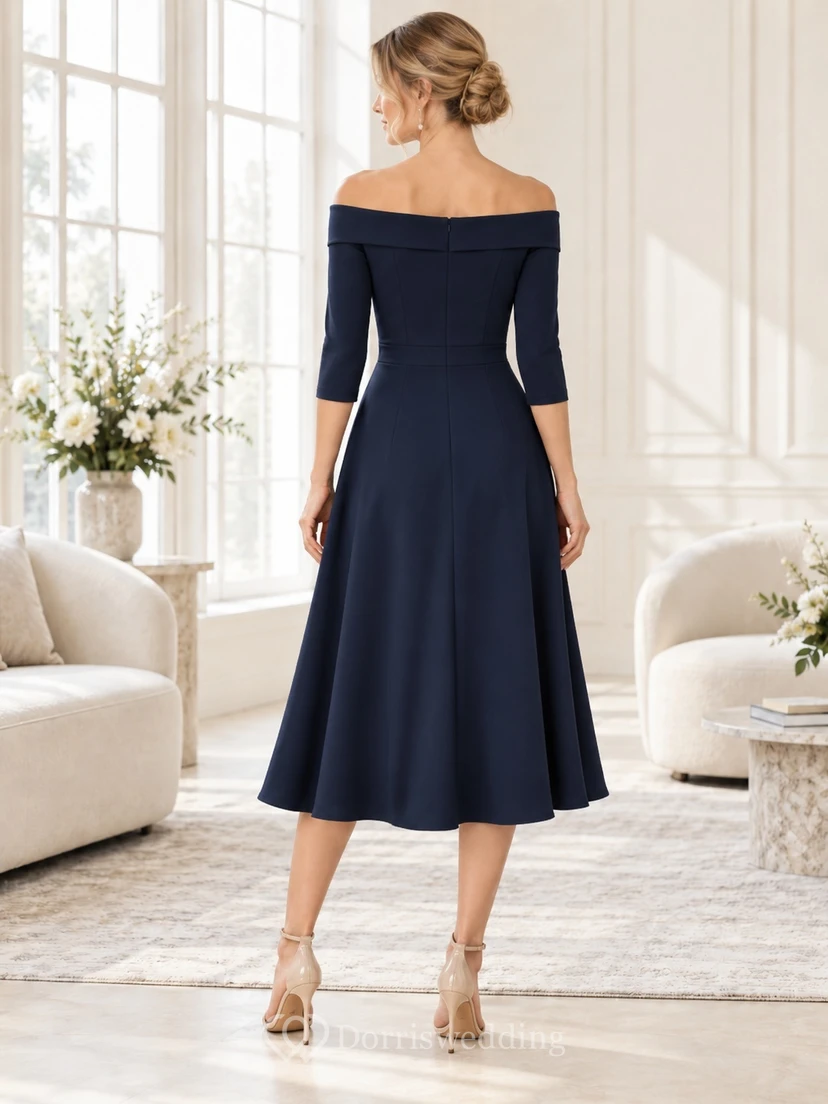Vestido de invitada de boda sencillo, azul marino, largo hasta la rodilla, con hombros descubiertos, manga tres cuartos, falda acampanada, cintura ajustada y corte en A. view 2