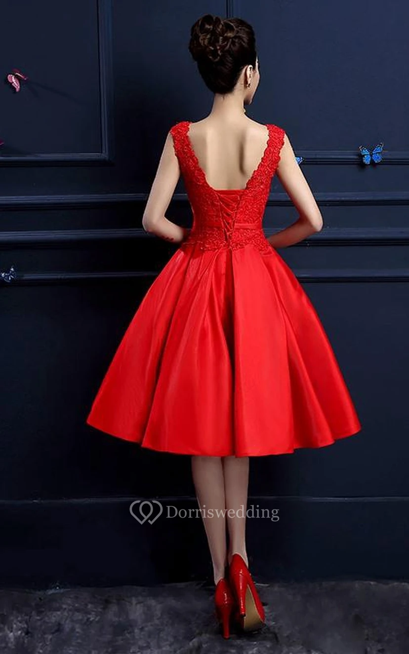 A-line Cap Sleeves Knee-Length Lace Prom Dress view 2