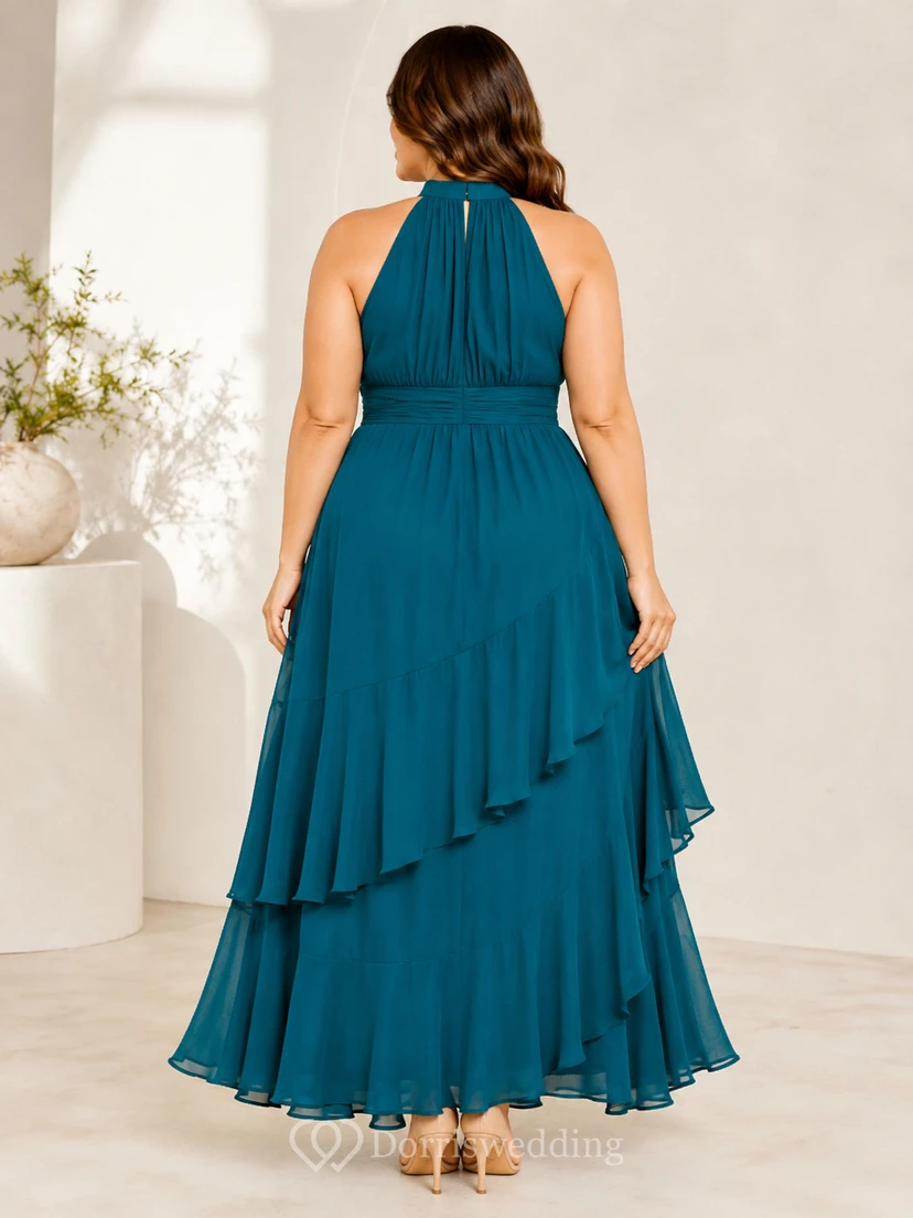 Robe longue grande taille bleu sarcelle à dos nu et volants en mousseline superposée. view 2