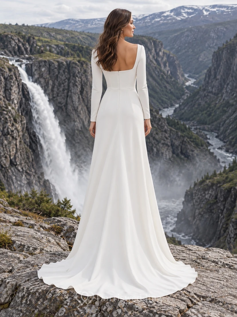Vestido de novia sencillo de crepé con escote cuadrado, manga larga, corte en A, falda lisa y cola. view 2