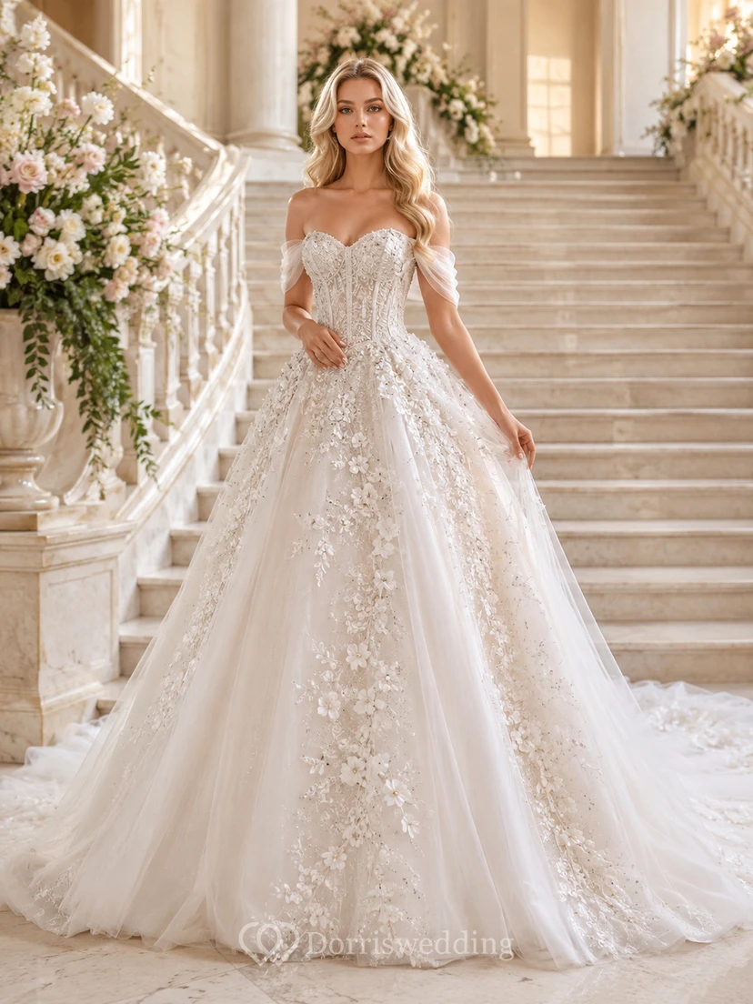 Robe de mariée trapèze en tulle et dentelle florale à épaules dénudées et manches courtes
