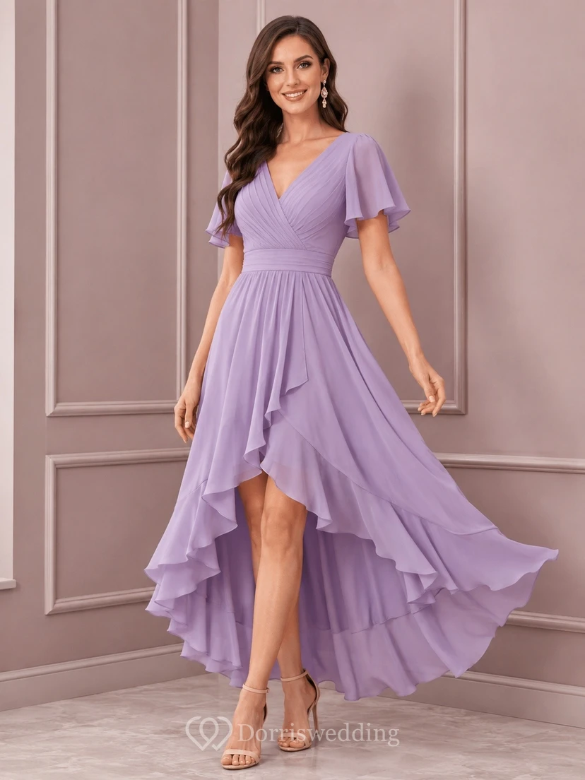 Vestido de noche de gasa color lavanda con cuello en V, volantes, capas asimétricas y manga corta