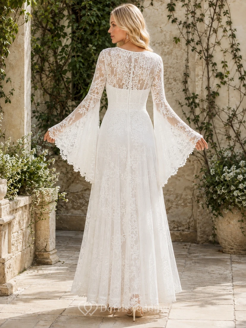 Brautkleid im Boho-Stil mit V-Ausschnitt, langen Ärmeln, A-Linie, bodenlang, Glockenform und Spitze view 2