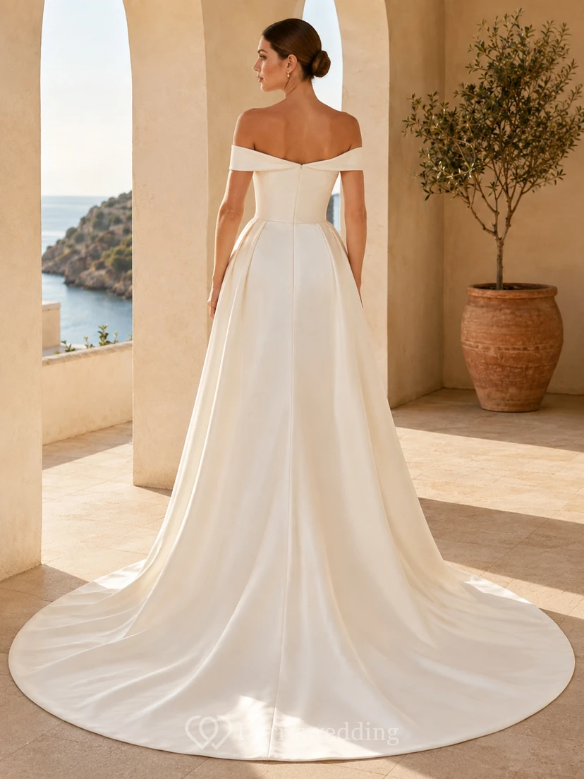 Modernes schulterfreies Brautkleid aus Satin mit asymmetrischem Saum, Kathedralenschleppe und hohem/tiefem Rock view 2