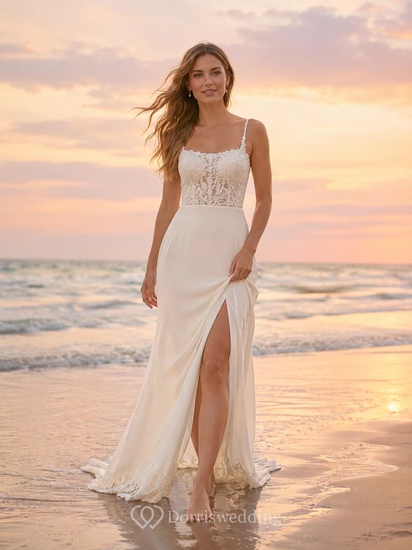 Robe de mariée trapèze fendue à fines bretelles spaghetti et corsage en dentelle de plage