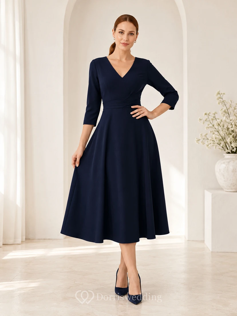 Dunkelblaues A-Linien-Midikleid mit V-Ausschnitt für besondere Anlässe