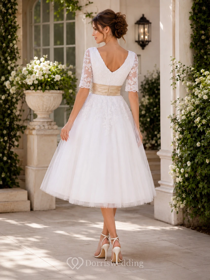 Robe mi-longue à manches courtes et col en V avec superposition de tulle view 2