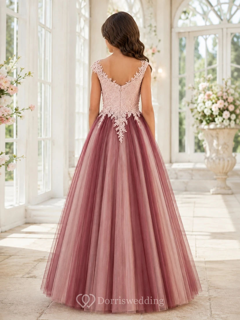 Robe de demoiselle d'honneur junior bordeaux, coupe trapèze, manches courtes illusion festonnées, dentelle, tulle, appliques florales élégantes view 2