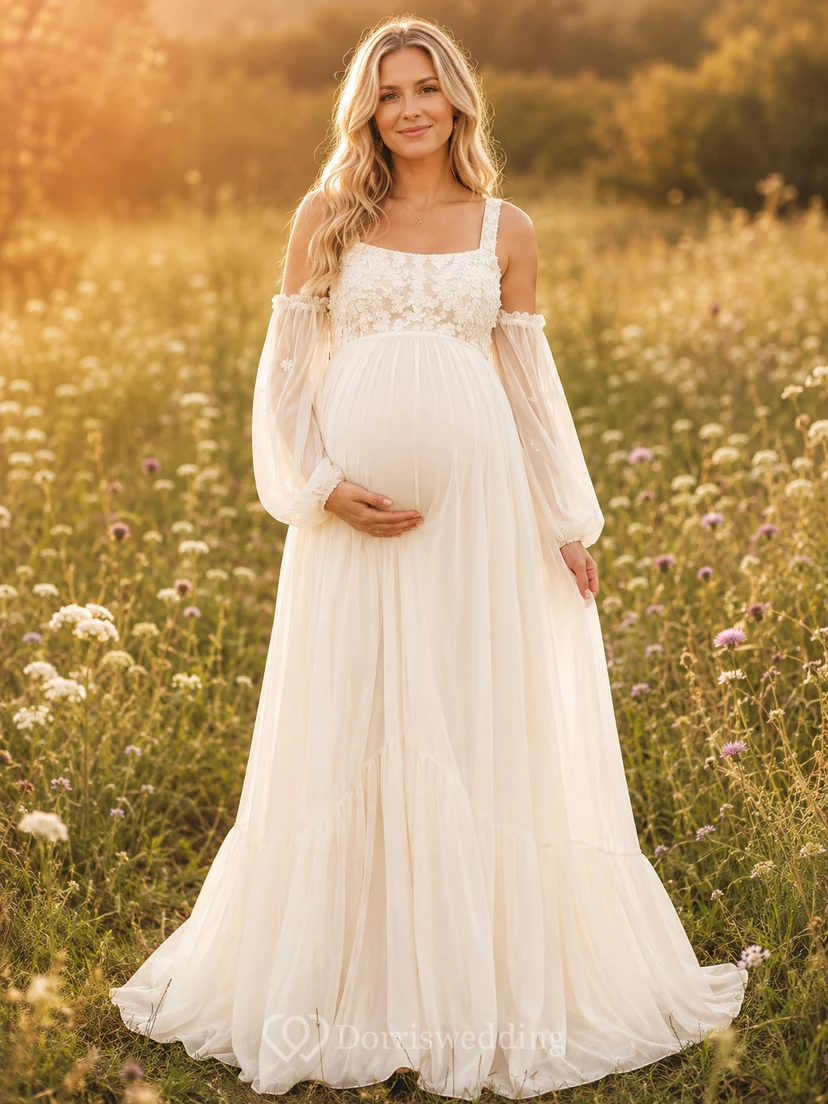 Vestido de novia premamá con escote cuadrado, mangas acampanadas desmontables y corte en A, estilo campestre.